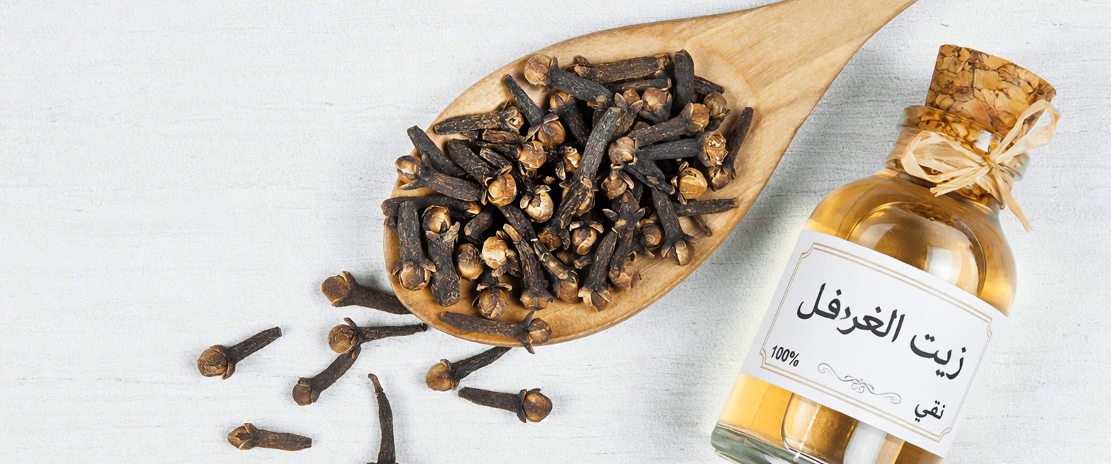 اكتشف لماذا يحظى القرنفل باهتمام متزايد لدعم صحة الأظافر: وصفات بسيطة وفوائد وعادات يومية مشروحة