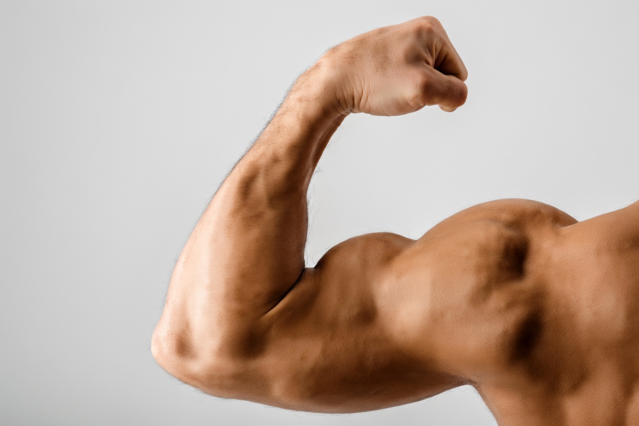 الطعام الوحيد المفقود الذي يذيب عضلاتك بهدوء بعد الستين (و5 أطعمة يوافق عليها الرهبان تعيدها)