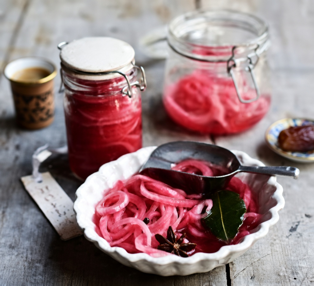 وصفة البصل الأحمر التي قد تساعد على موازنة سكر الدم فورًا