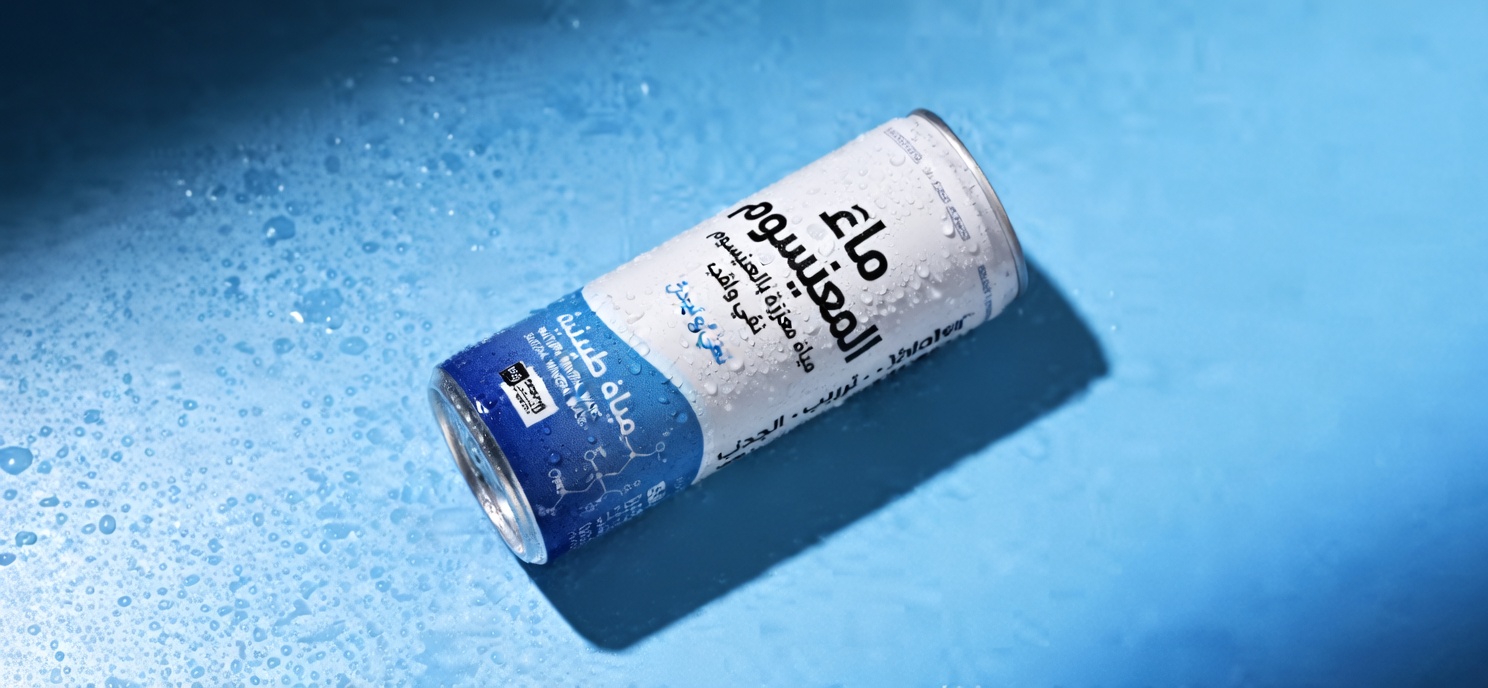 لا تشرب الماء العادي بعد سن الخمسين! أضف هذا المعدن لتدفق دم مذهل