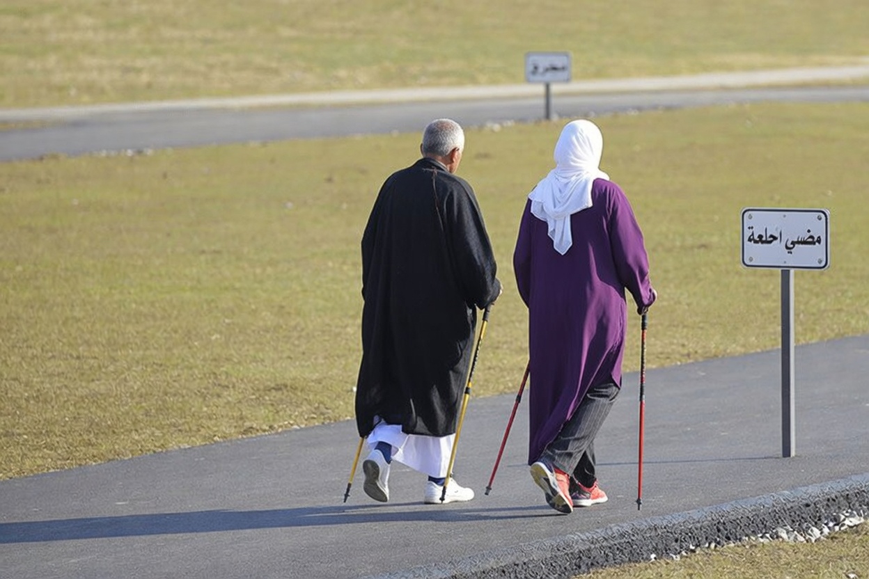 كبار السن: تريدون سيقانًا أقوى حتى في سن التسعين؟ تناولوا هذا كل يوم