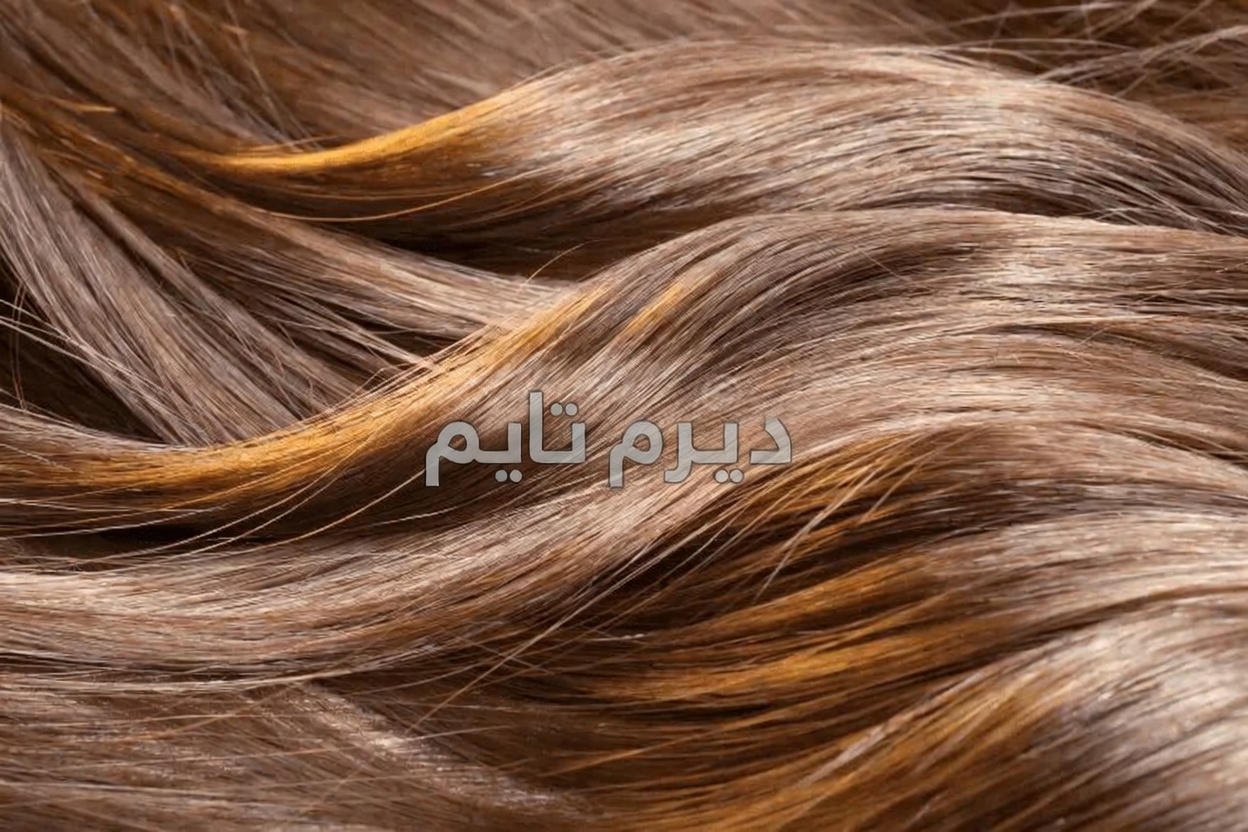 استكشاف طقس تونك الشعر بإكليل الجبل والقرنفل لشعر يبدو أكثر صحة في روتينك المسائي