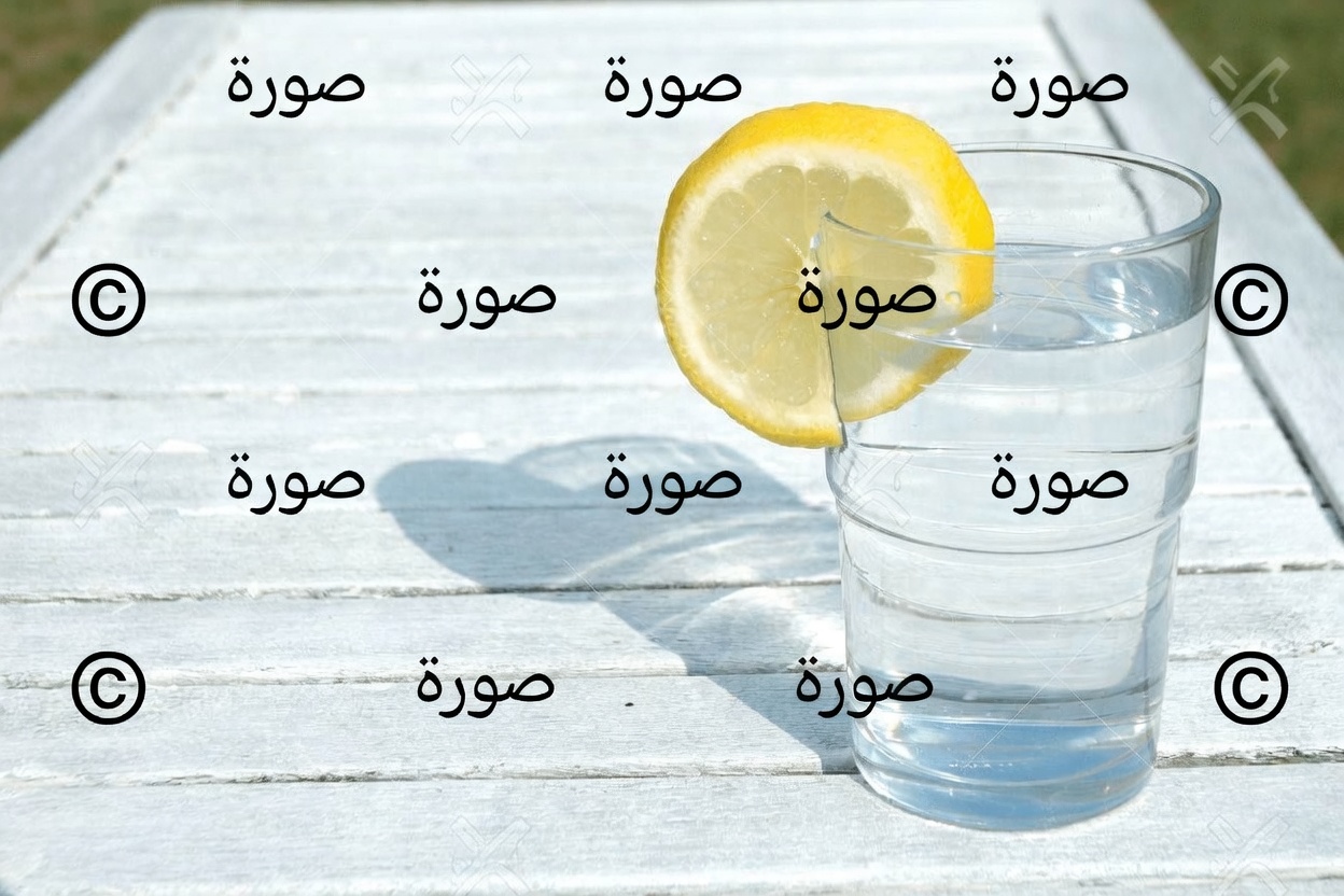 فوق سن الستين؟ لا تكتفِ بشرب الماء فقط — أضِف هذا المعدن لتحسين تدفق الدم وترطيب الخلايا | نصائح صحية لكبار السن