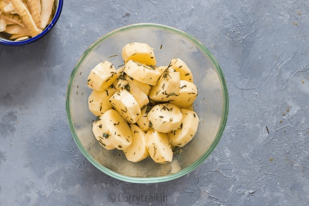 فوق سنّ الستين؟ كُل هذا قبل النوم واستيقظ ببصر أكثر حدّة – الطقس الليلي الذي بدأ أطباء العيون أخيرًا يتحدّثون عنه