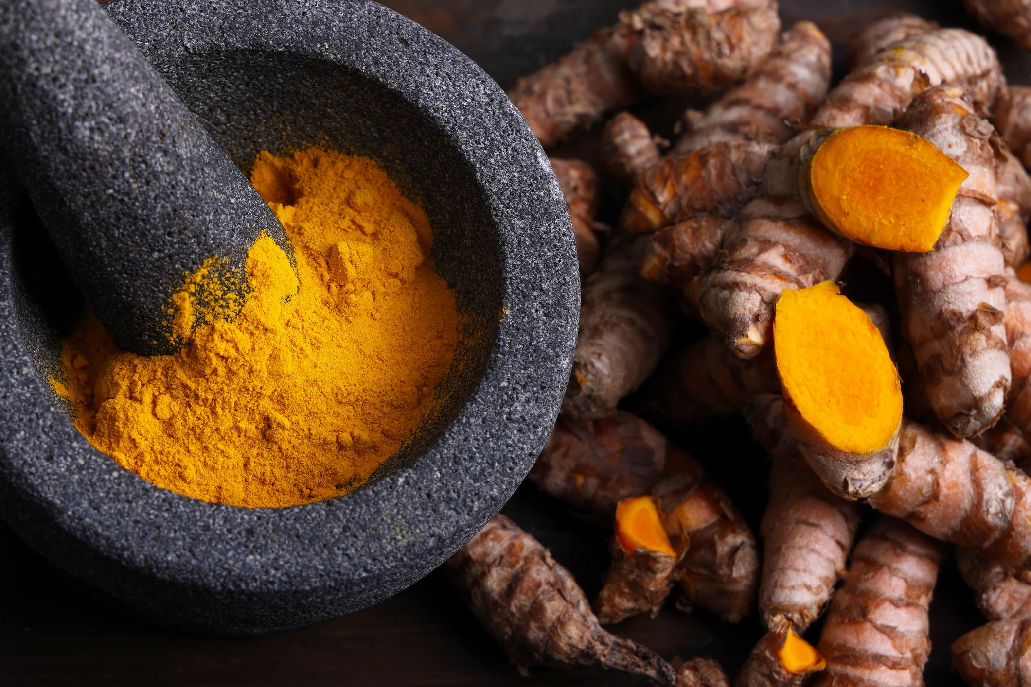 تناول هذه الأطعمة الطبيعية الـ12 بعد سن الخمسين قبل أن تتراجع الطاقة والقوة