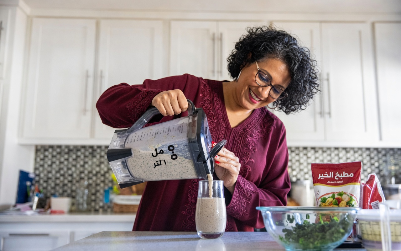 اشرب كوبًا واحدًا كل صباح؟ عادة بذور الكتان التي يتمنى كثير من كبار السن لو عرفوها في وقت أبكر