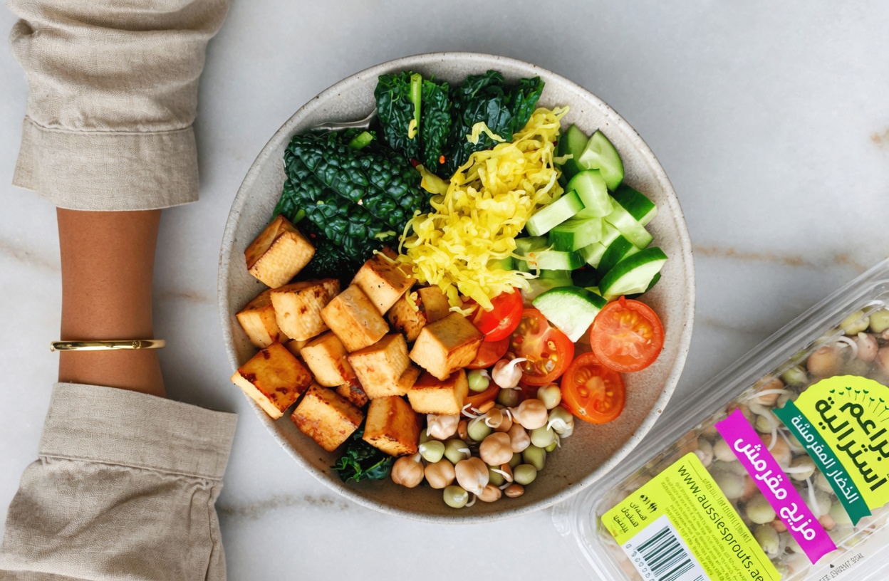 اكشف أسرار المعمرين اليابانيين: عادات غذائية يومية مستوحاة من أوكيناوا لشيخوخة أكثر صحة